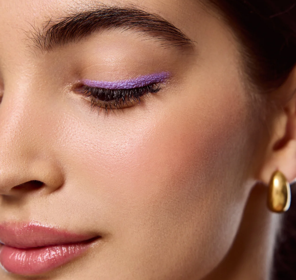 🎨Soft Glam Creamy Eyeshadow Stick – Long-Lasting & Blendable✨