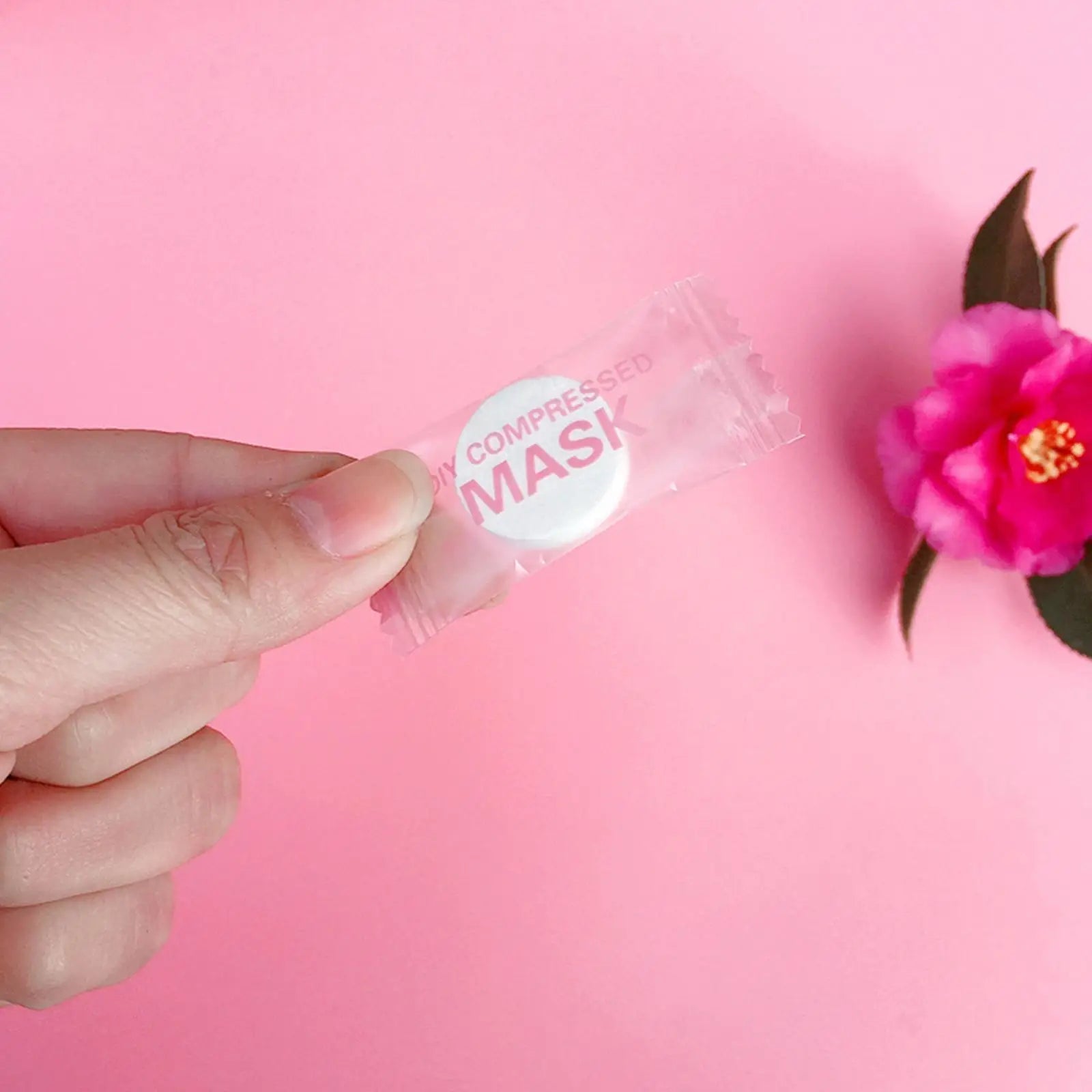 NEW High - end 30/50PCS Disposable Compressed Facial Mask Portable Non - woven Face Mask Facial Towel Coin Cotton Wrapped Tissues - cikryna