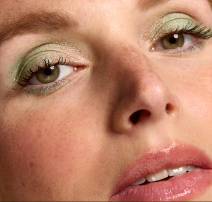 🎨Soft Glam Creamy Eyeshadow Stick – Long-Lasting & Blendable✨